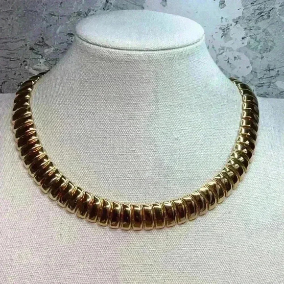 Vintage Jewelry - Vintage Gold Bold Necklace